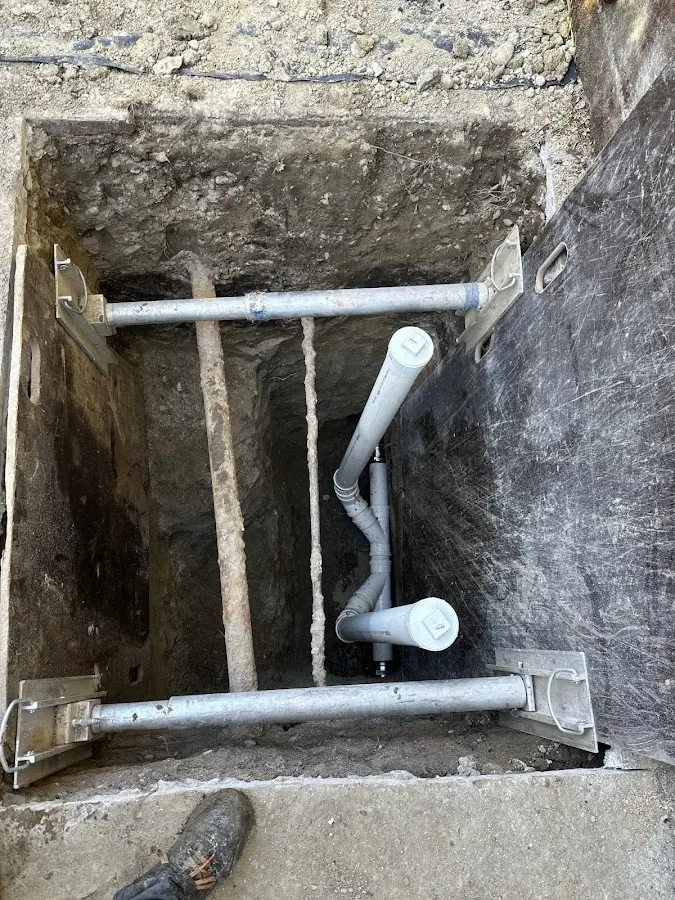 Experienced plumber completing Drain Cleaning work in Squaw Valley